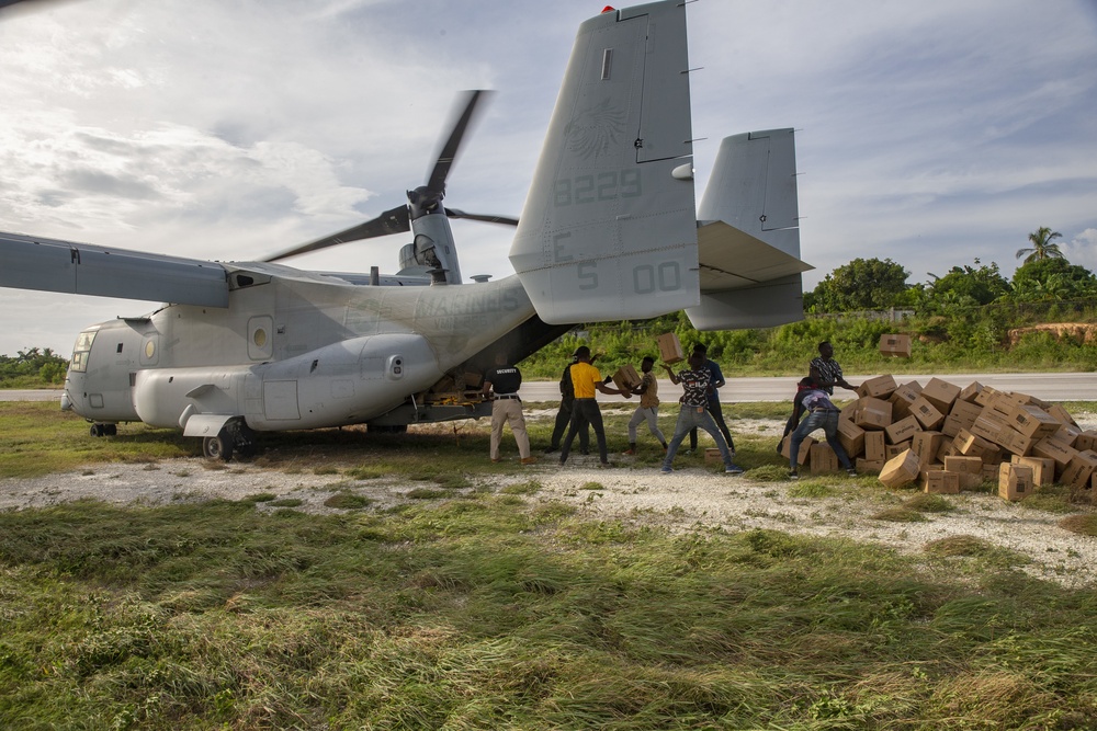 Marines with 2nd Marine Aircraft Wing provide humanitarian aid to Haiti