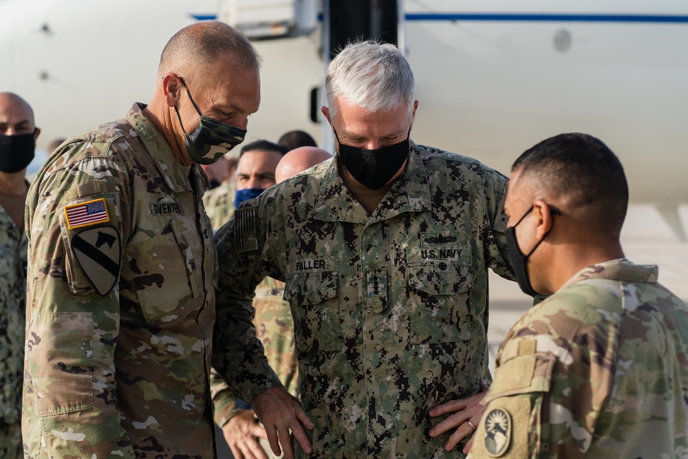 USSOUTHCOM commander visits JTF-Haiti, JTF-Bravo Forward