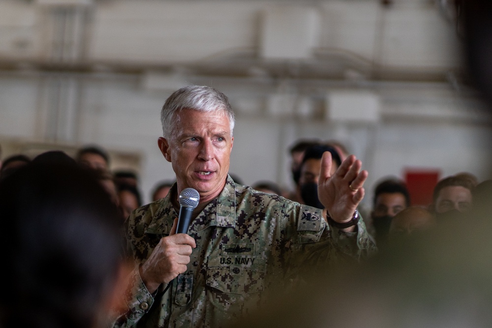 USSOUTHCOM commander visits JTF-Haiti, JTF-Bravo Forward