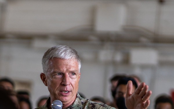 USSOUTHCOM commander visits JTF-Haiti, JTF-Bravo Forward
