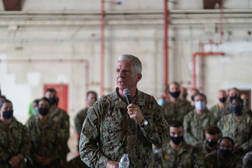 USSOUTHCOM commander visits JTF-Haiti, JTF-Bravo Forward