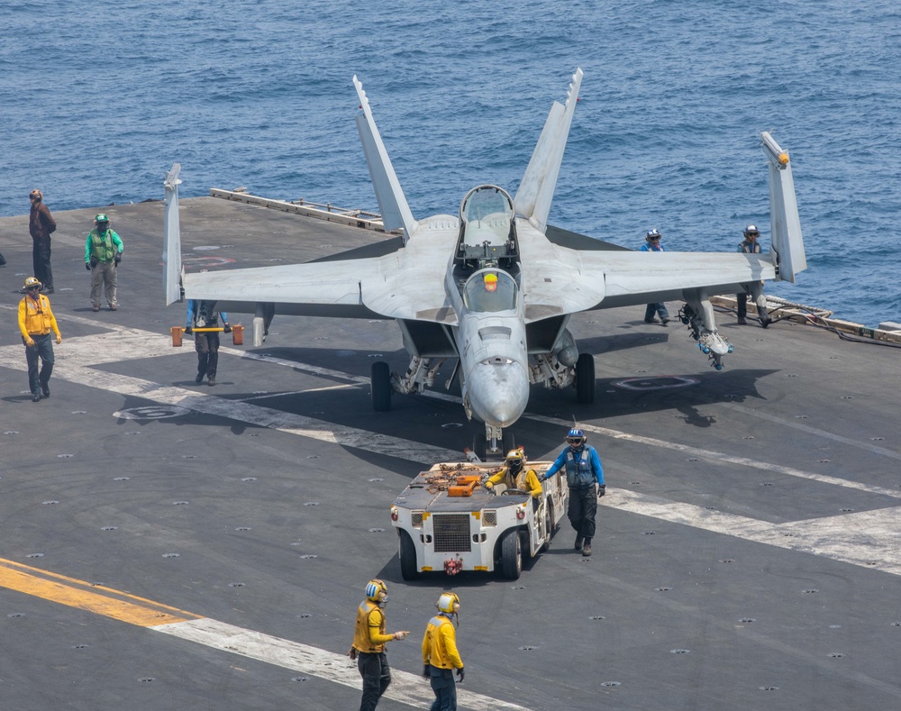 USS Ronald Reagan (CVN 76) Flight Operations