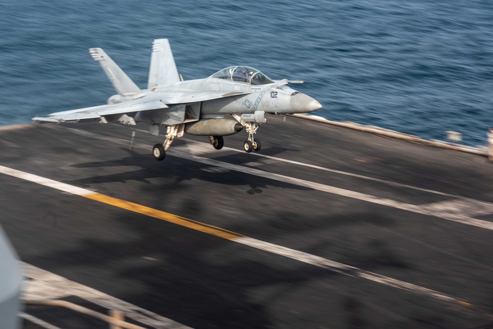 USS Ronald Reagan (CVN 76) Flight Operations