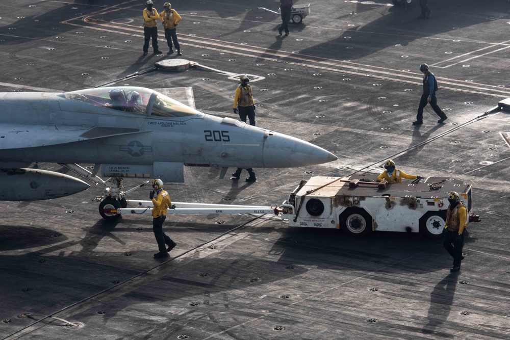 USS Ronald Reagan (CVN 76) Flight Operations