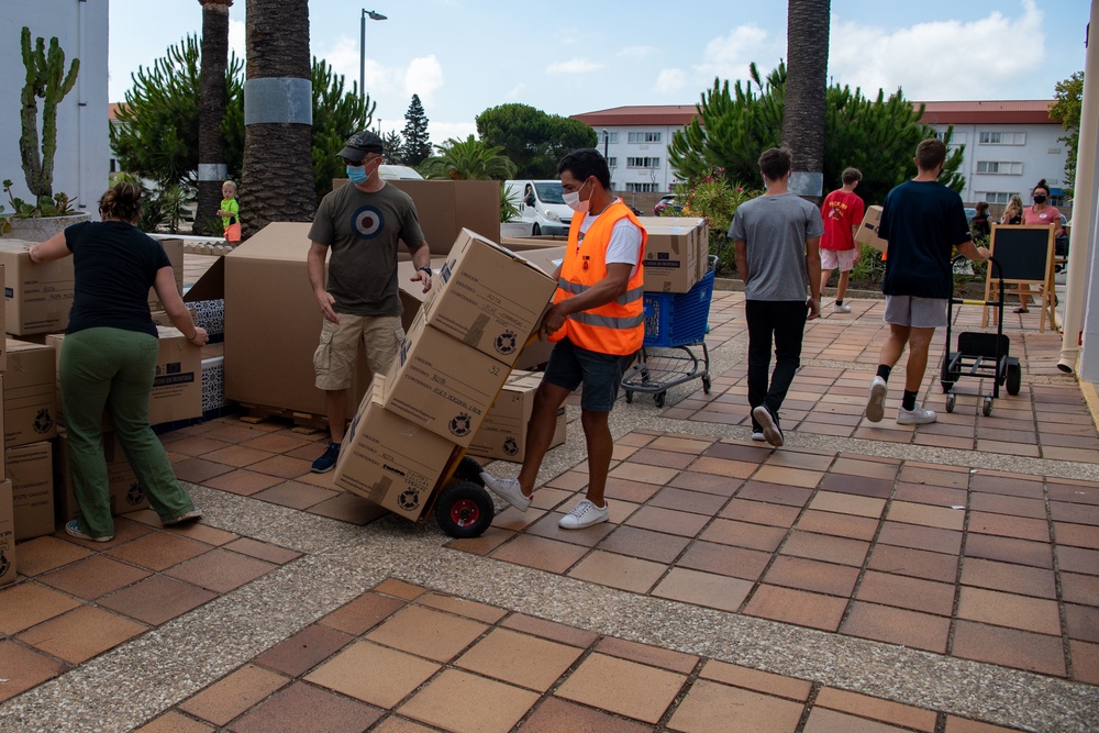 Volunteers at Naval Station Rota Collect Donations for Evacuees from Afghanistan