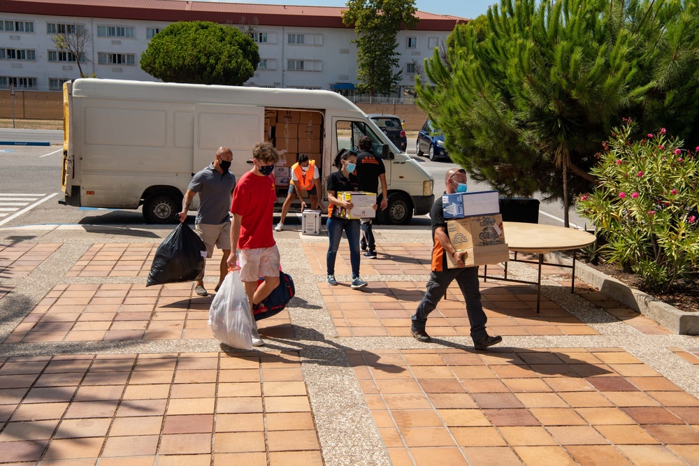 Volunteers at Naval Station Rota Collect Donations for Evacuees from Afghanistan