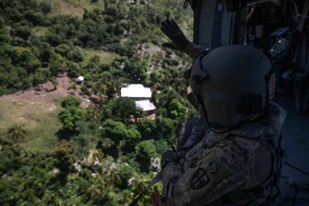 Guardsmen from the Puerto Rico Army National Guard Aviation Get the Job Done