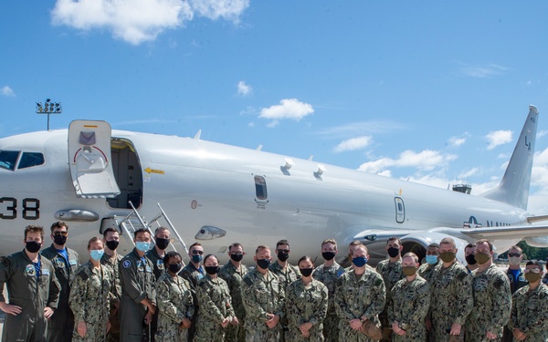 VP-5 visits USS Texas
