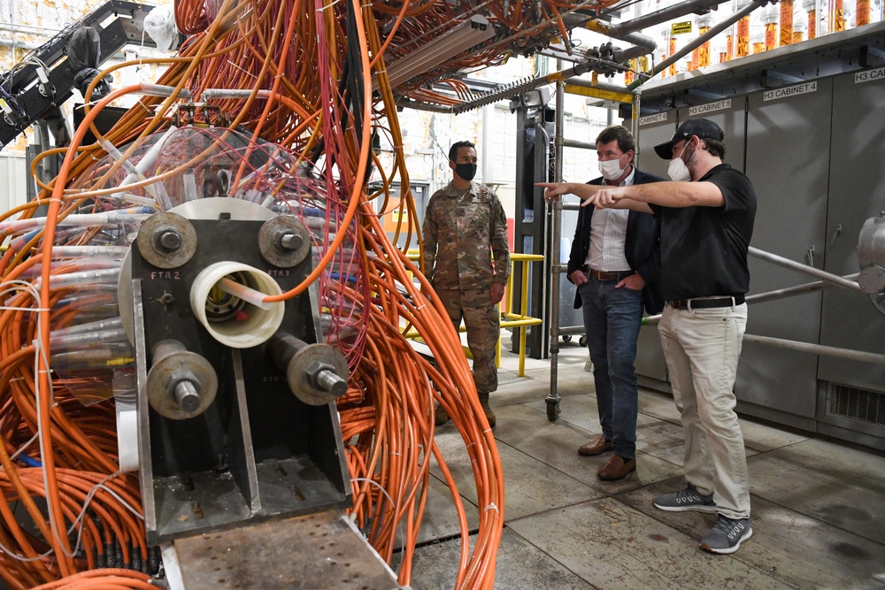 Sen. Bill Hagerty visits Arnold Air Force Base