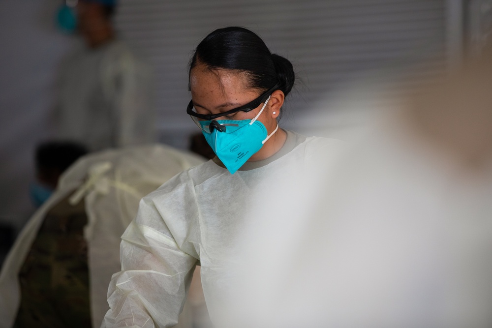 40th BEB Soldiers facilitate COVID testing for Afghan Evacuees