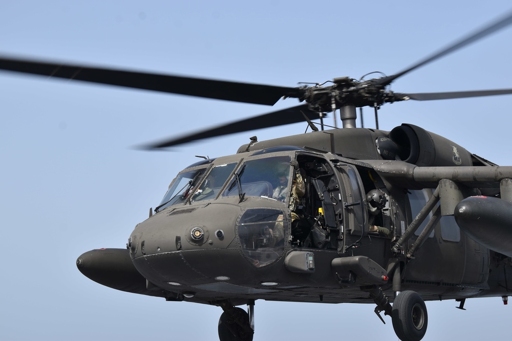 Blackhawk Conducts Deck Landing Qualifications Aboard USS Burlington