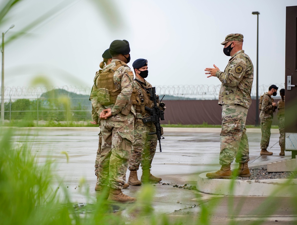 8 SFS, Wolf Chief integrate to defend the base