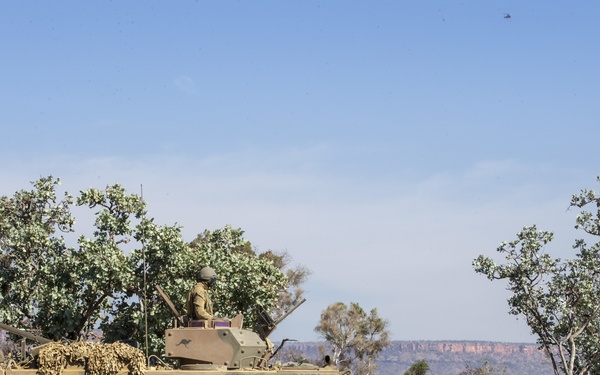 Marines and Australian conduct a mechanized infantry assault for Exercise Koolendong