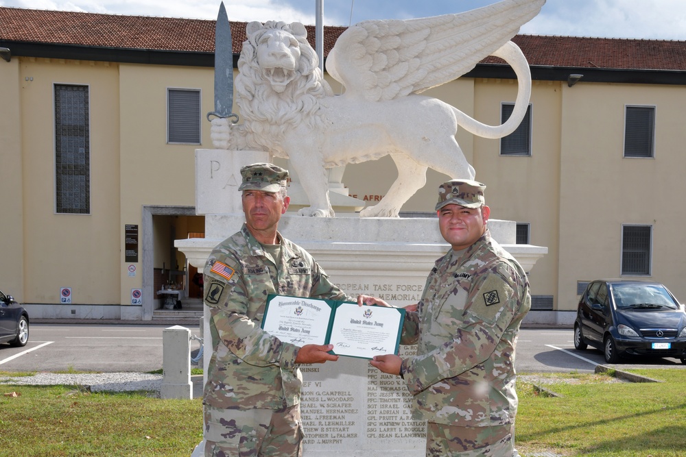 SETAF-AF commander re-enlists SETAF-AF NCO