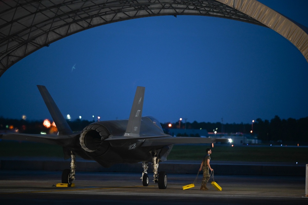 Night Flying Operations Night Flying Operations