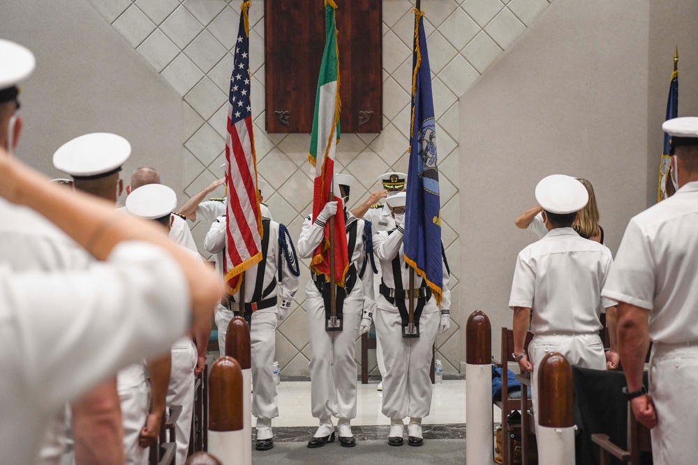 Forward Deployed Regional Maintenance Center Holds Change of Command Ceremony