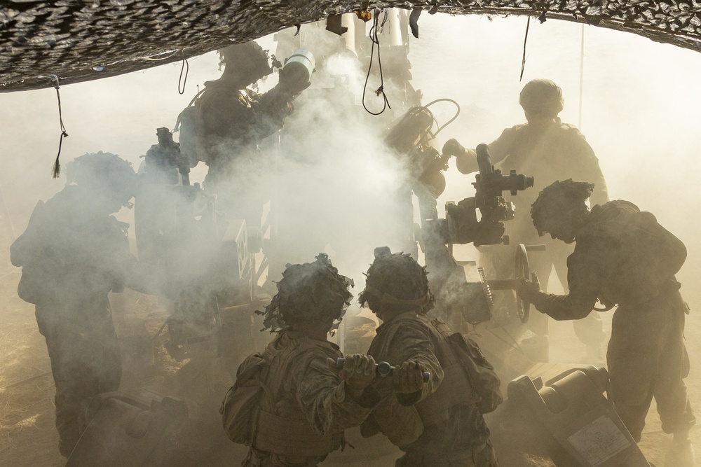 MRF-D’s Mike Battery conducts artillery range during Exercise Koolendong