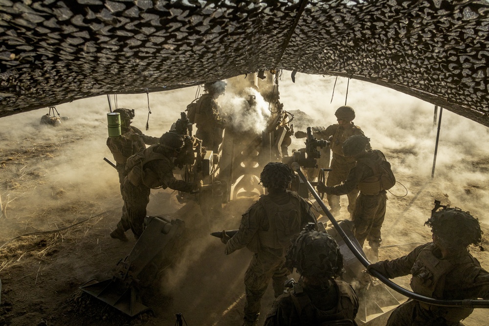 MRF-D’s Mike Battery conducts artillery range during Exercise Koolendong