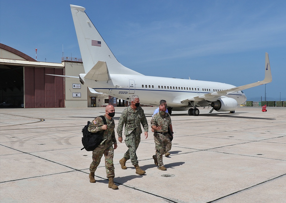 Admiral Craig Faller visits Naval Station Guantanamo Bay