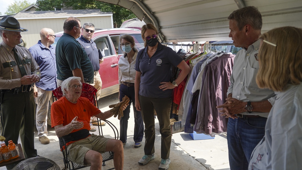 Governor Lee Speaking With Survivors