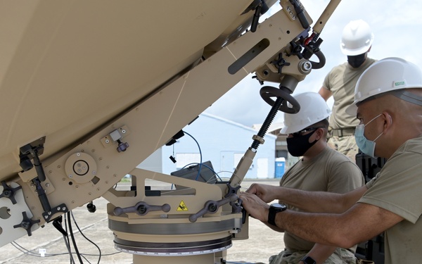 156th Combat Communications Squadron training