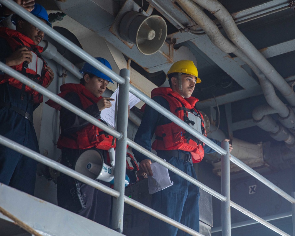 USS Ronald Reagan (CVN 76) Small Boat Operations
