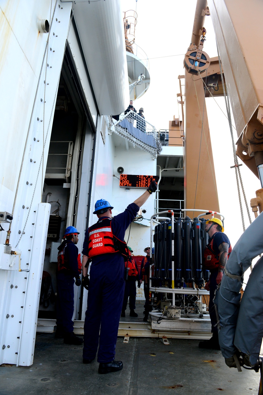 Coast Guard Cutter Healy crewmembers support oceanographic research during Arctic deployment