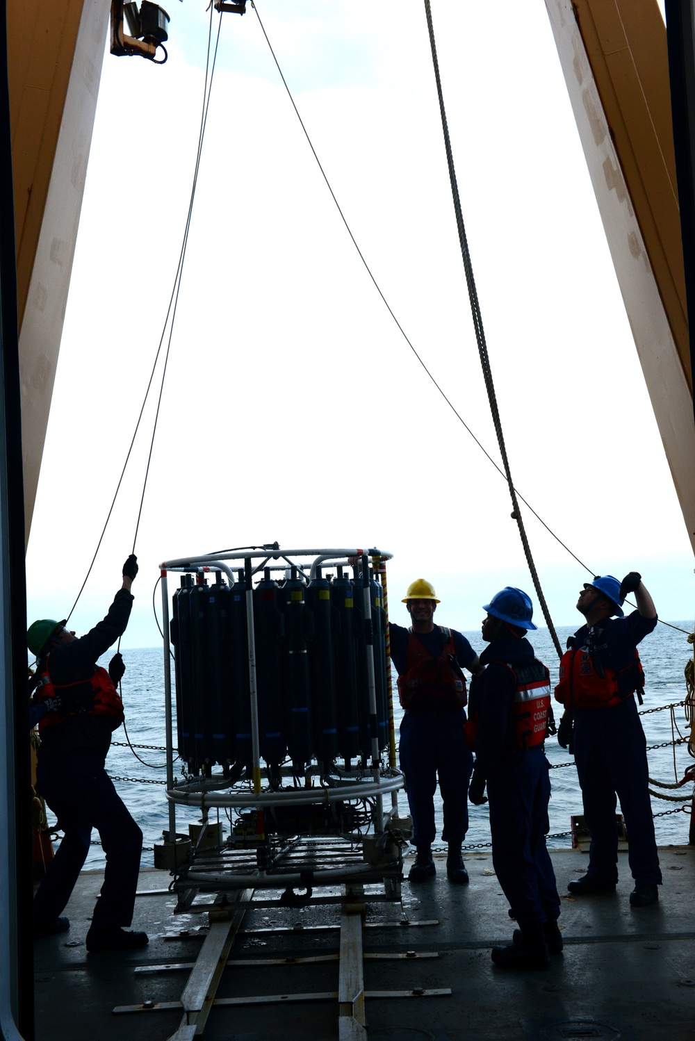 Coast Guard Cutter Healy crewmembers support oceanographic research during Arctic deployment