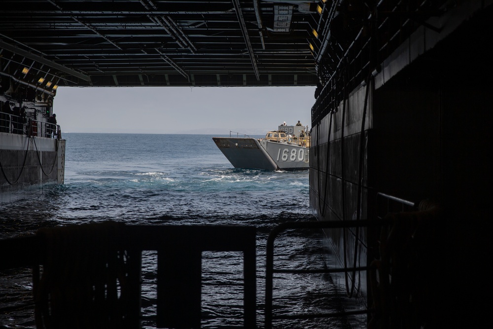 USS John P. Murtha conducts well deck operations