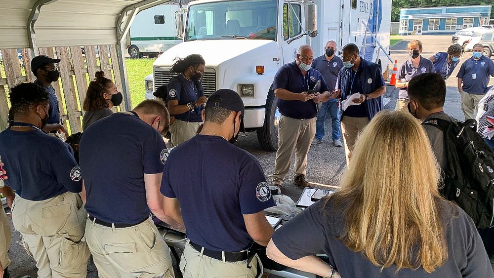 FEMA Disaster Survivor Assistants and FEMA Corps at Early Briefing