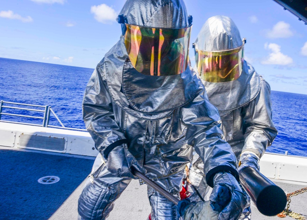 USS John P. Murtha (LPD 26) Flight Deck Crash and Salvage Drill