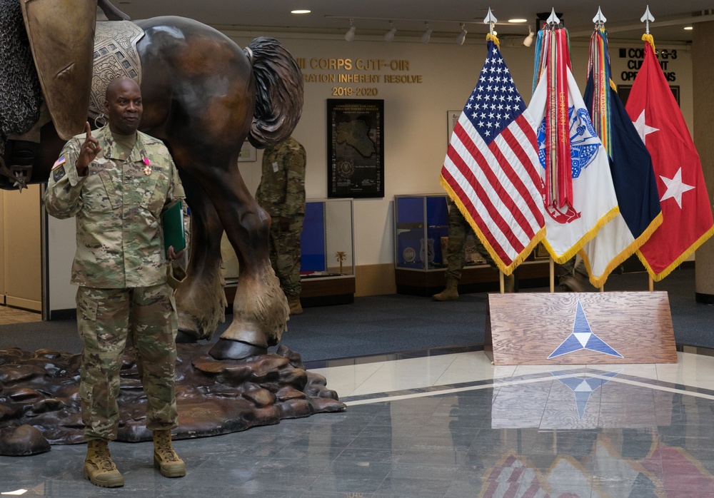 III Corps DCG recognizes Soldiers for excellence