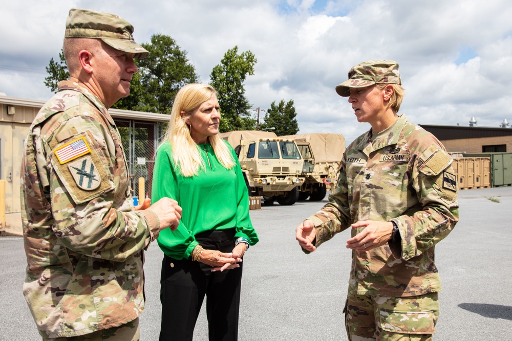 Lt. Col. Keith Speaks to Marty Kemp