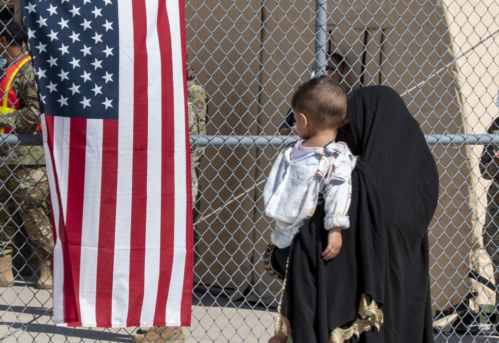 Holloman welcomes Afghan evacuees