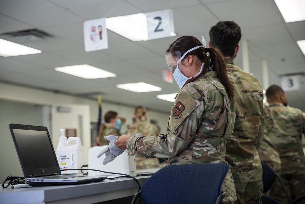 First Afghans Arrive on Holloman Airforce Base