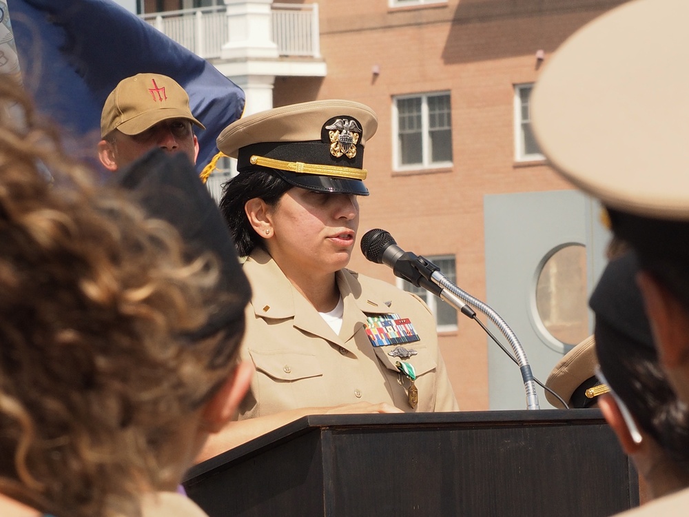 Naval Museum hosts a commissioning ceremony