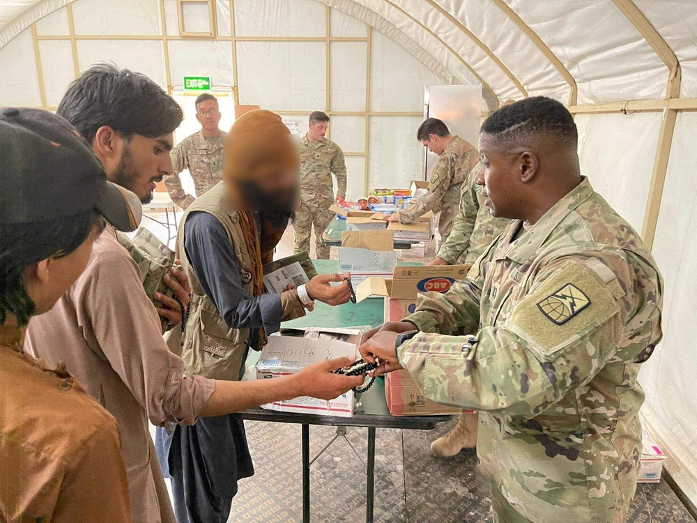 U.S. Army Chaplain Team Supports Afghanistan Evacuation Efforts in Kuwait