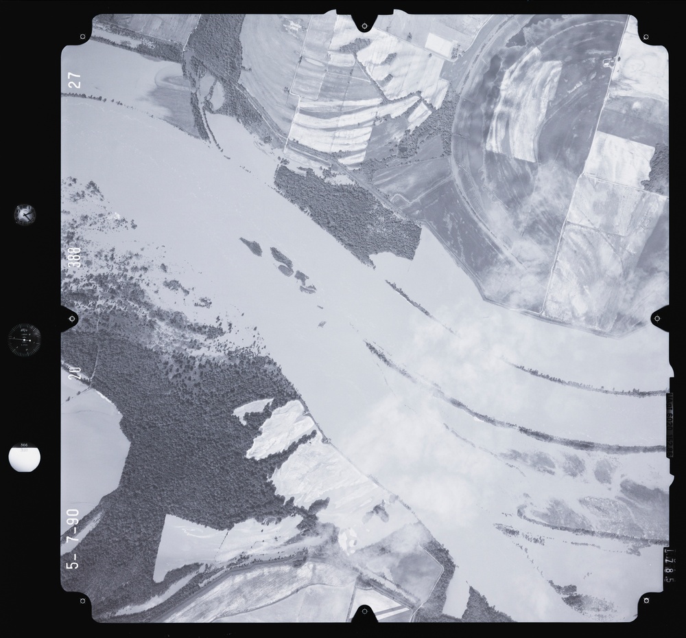 081136.027 - Arkansas River Flood.388.1