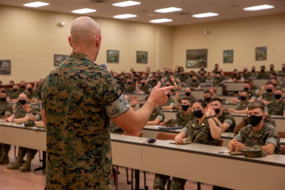 Top enlisted Marine speaks to lieutenants at The Basic School
