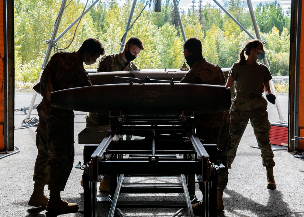 3rd Wing hosts Immersion Tour