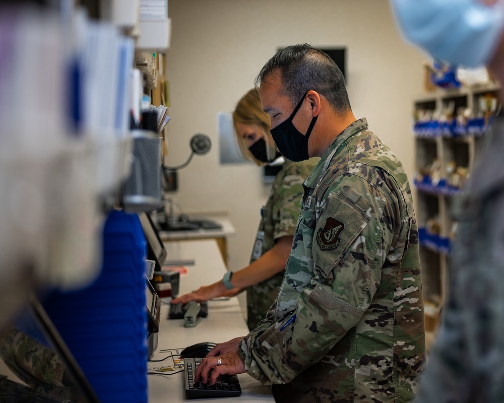 18th MDSS pharmacy flight keeps Kadena