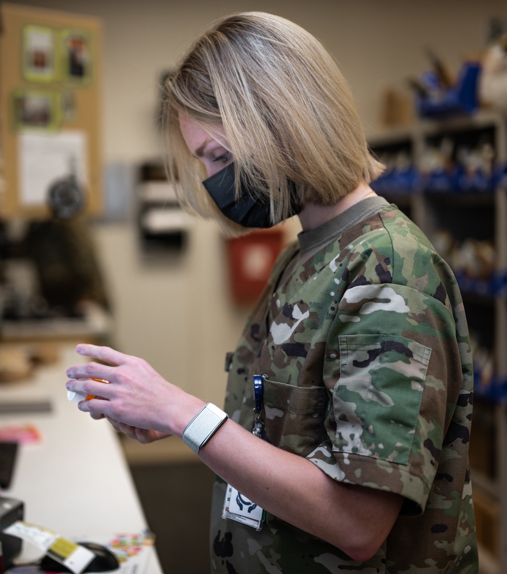18th MDSS pharmacy flight keeps Kadena