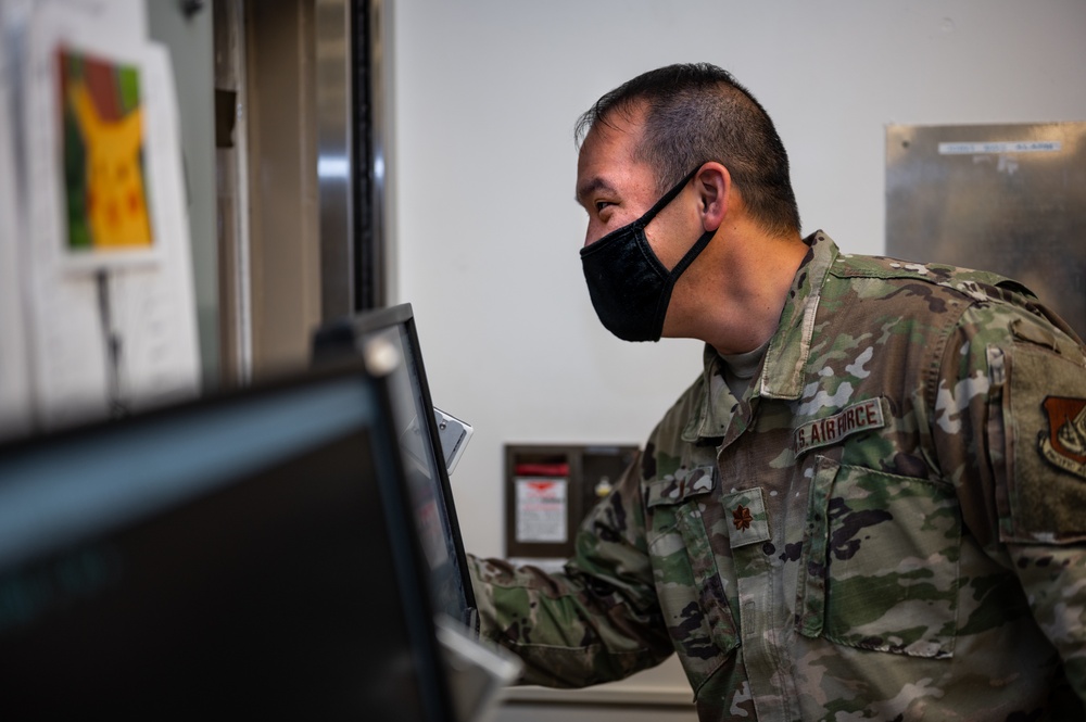 18th MDSS pharmacy flight keeps Kadena
