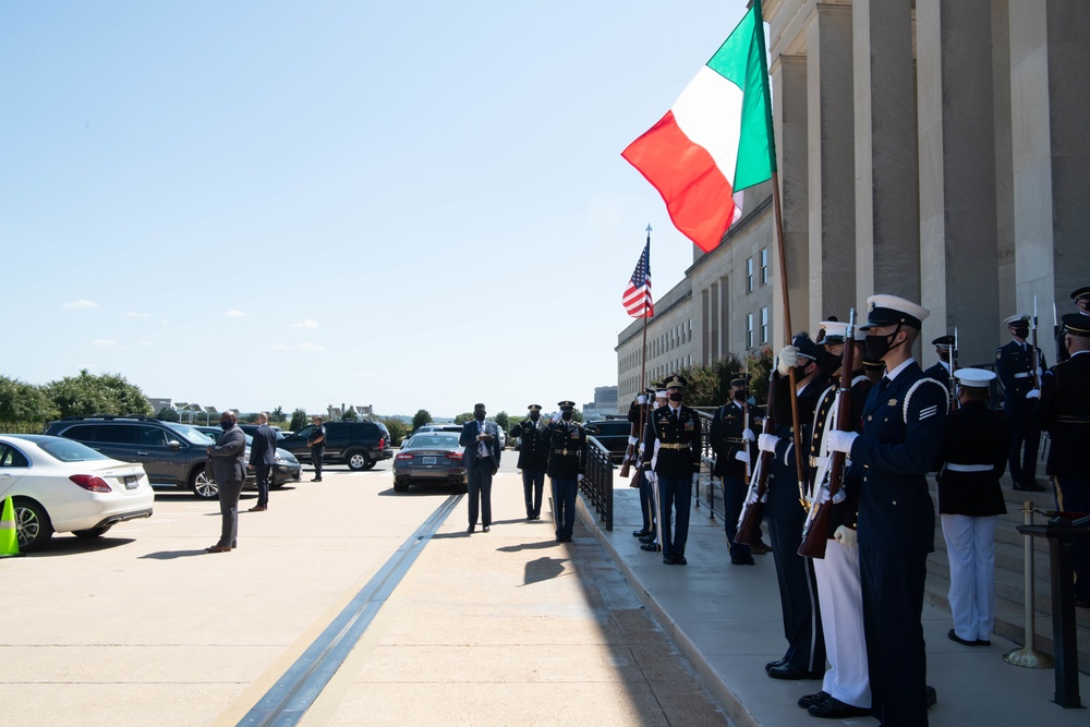 Secretary Austin host Italian Minister of Defense Lorenzo Guerini