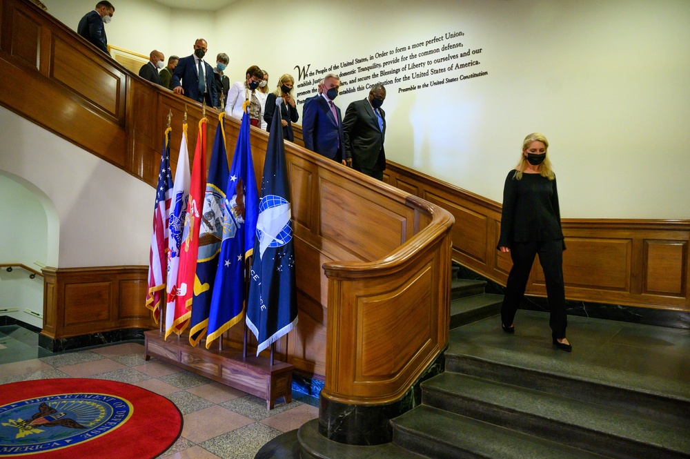 Secretary Austin host Italian Minister of Defense Lorenzo Guerini