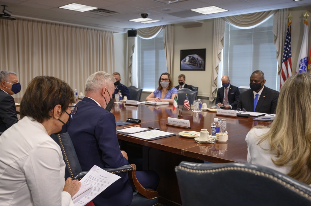 Secretary Austin host Italian Minister of Defense Lorenzo Guerini