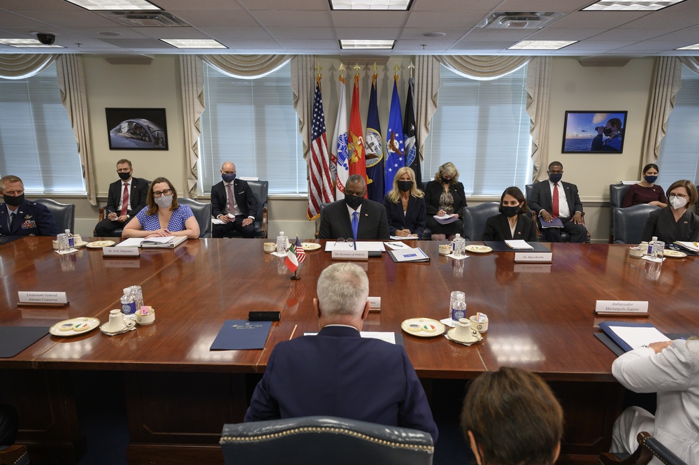 Secretary Austin host Italian Minister of Defense Lorenzo Guerini