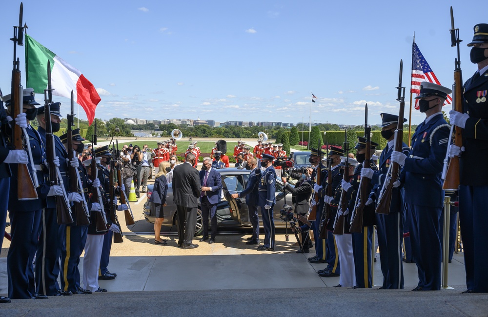 Secretary Austin host Italian Minister of Defense Lorenzo Guerini
