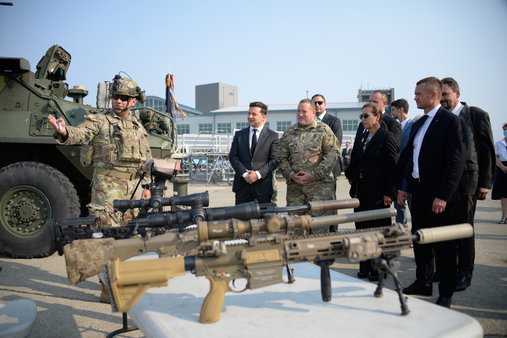 President of Ukraine visits 129th Rescue Wing