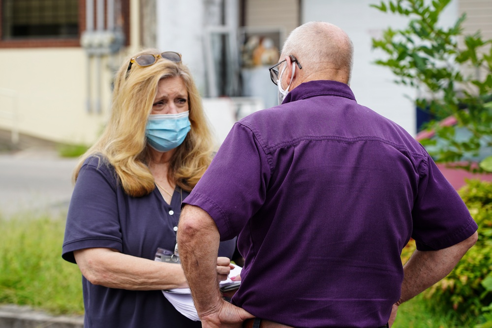 FEMA Representative Speaks to Local Survivor